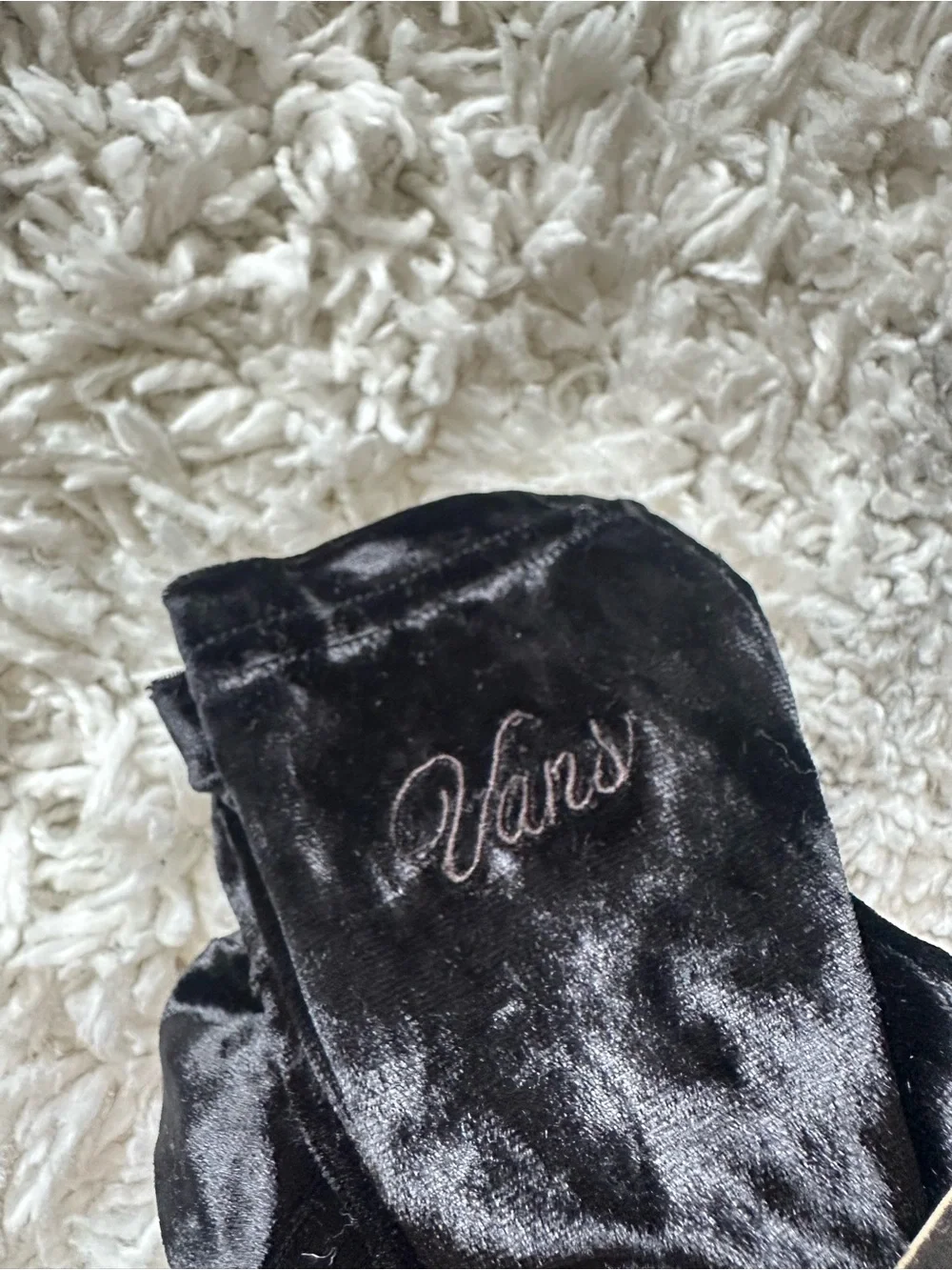 Vans women’s black velvet socks
